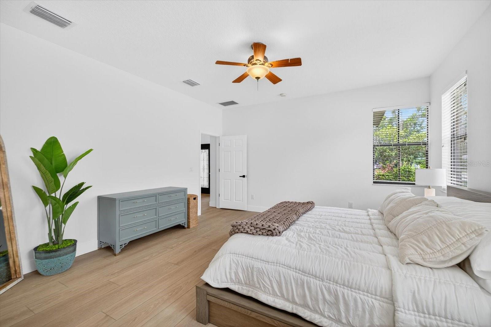 SILVER LAKES - Residential