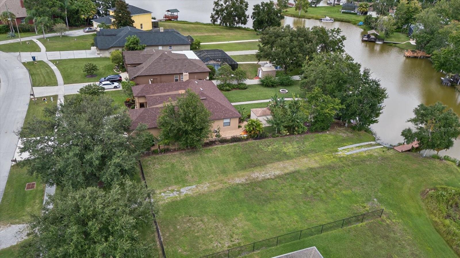 SILVER LAKES - Residential
