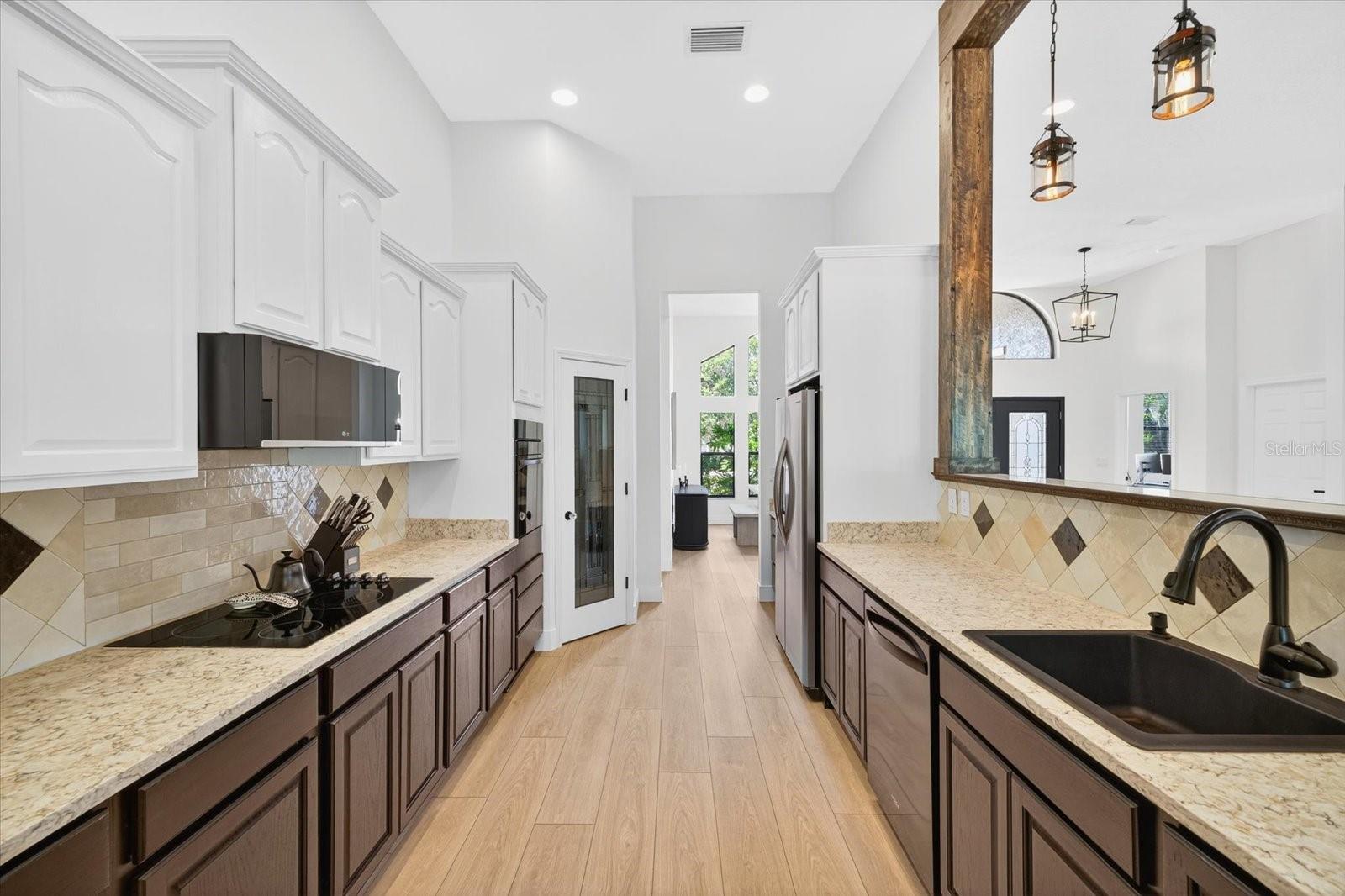 SILVER LAKES - Residential