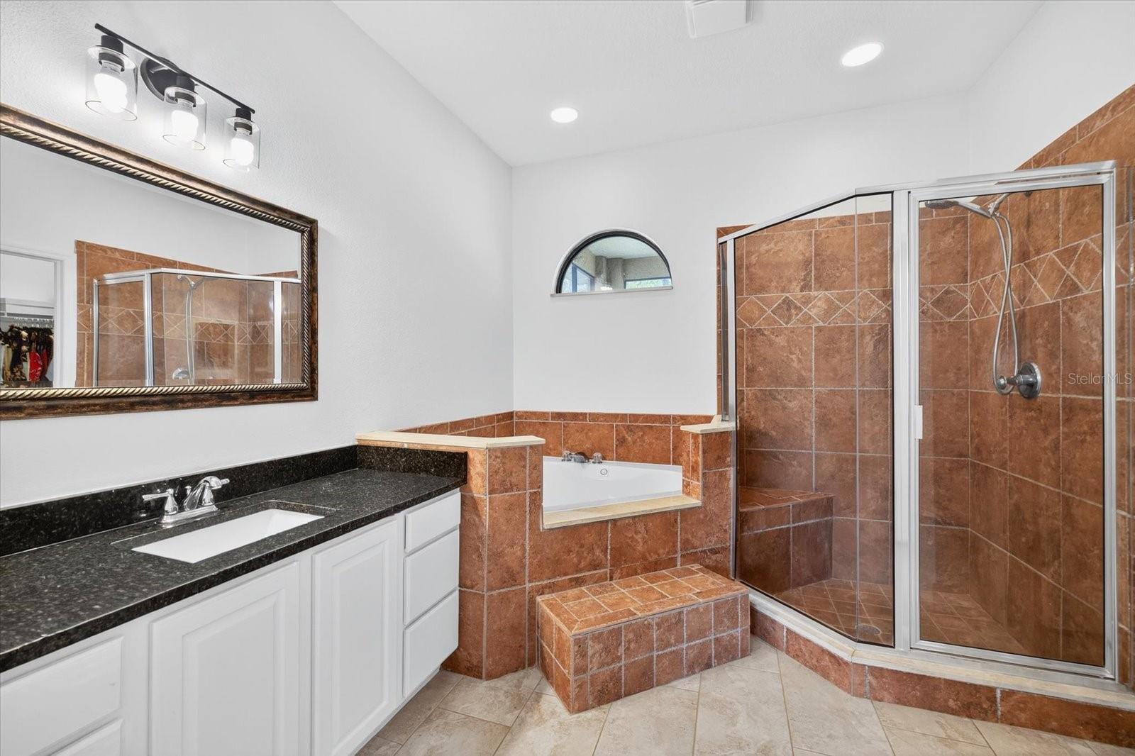 SILVER LAKES - Residential