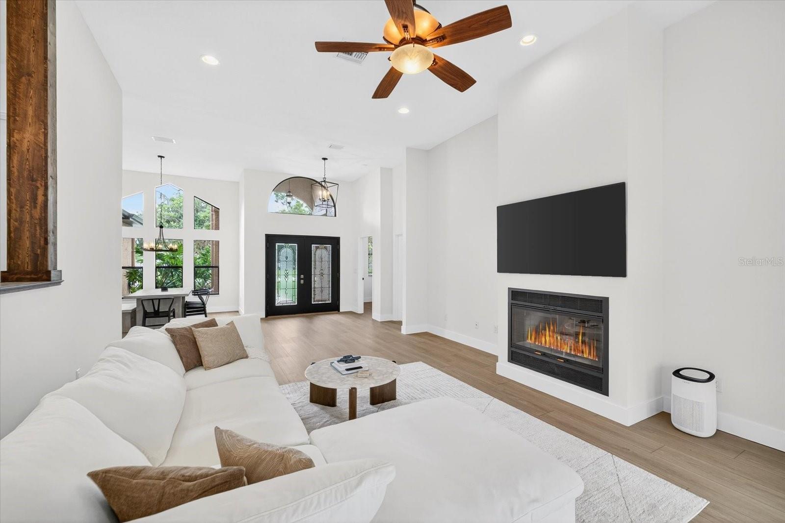 SILVER LAKES - Residential