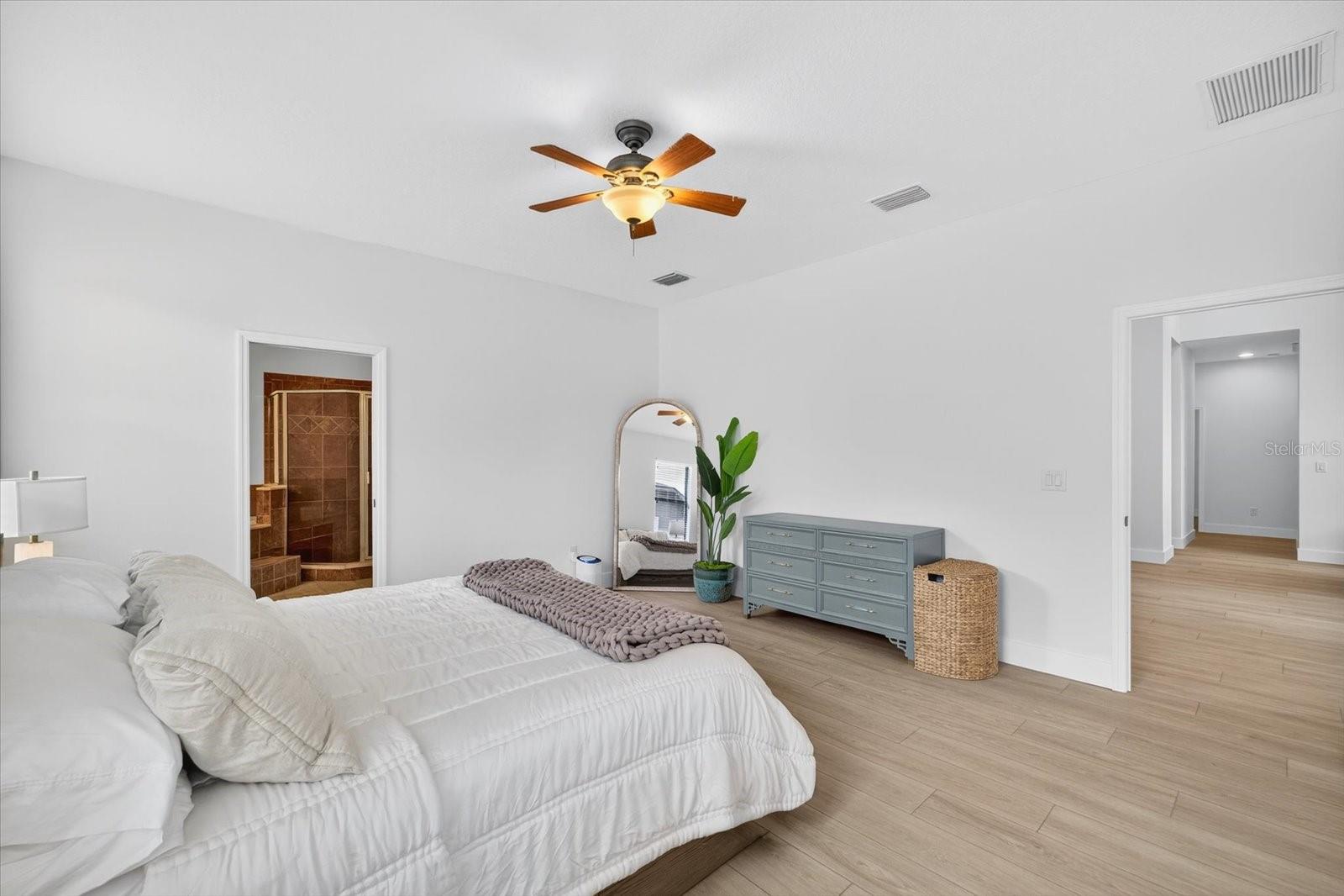SILVER LAKES - Residential