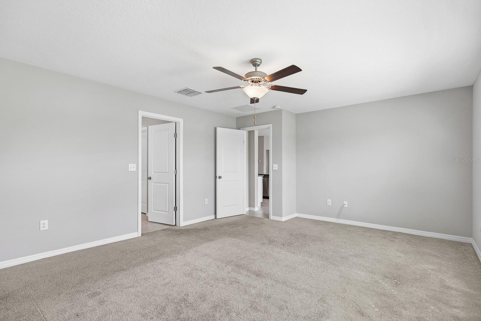 OSPREY RESERVE - Residential Lease