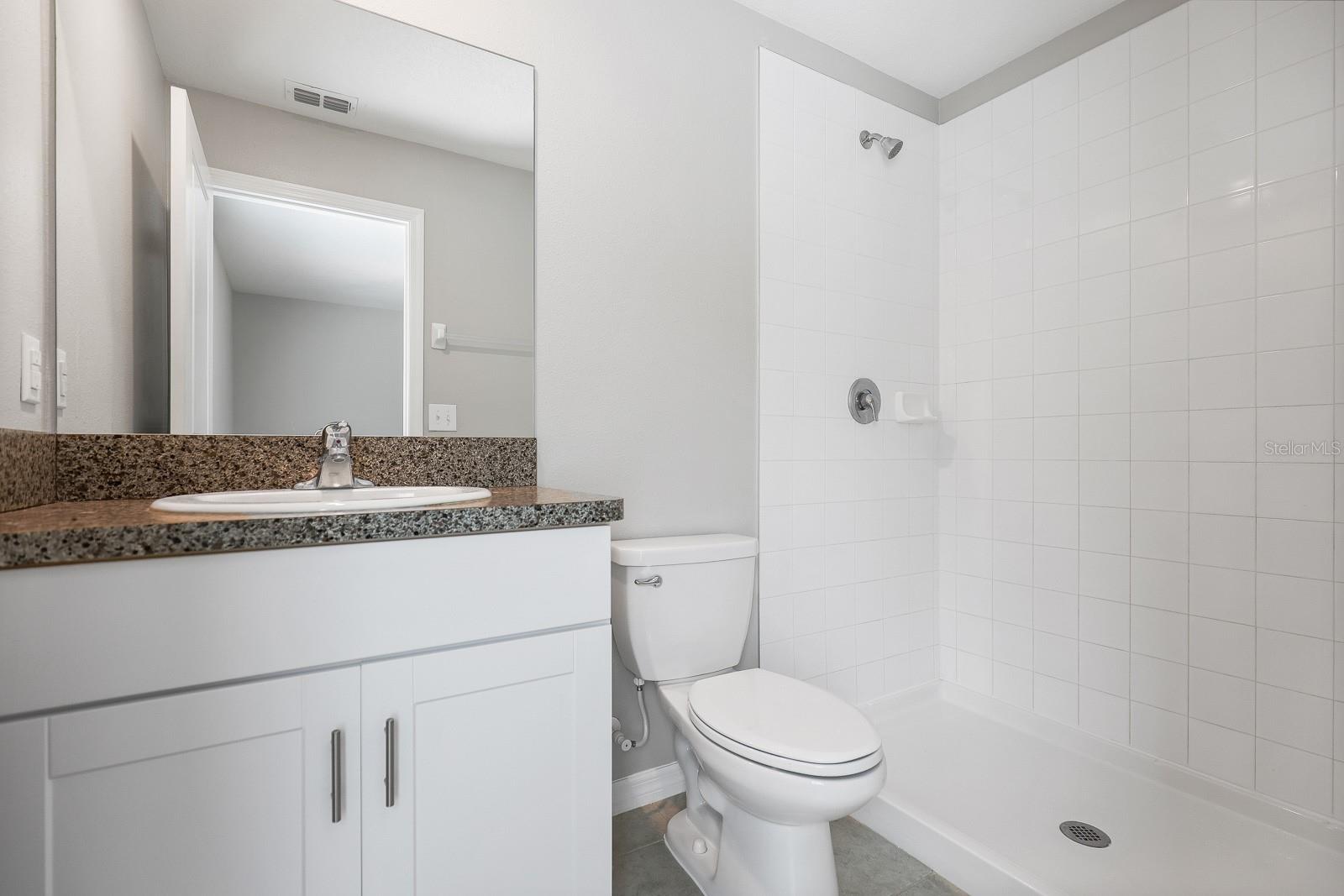 OSPREY RESERVE - Residential Lease