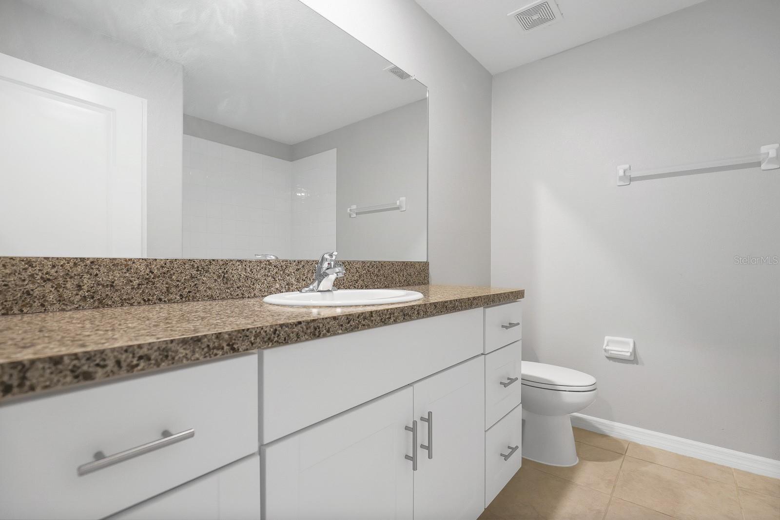 OSPREY RESERVE - Residential Lease