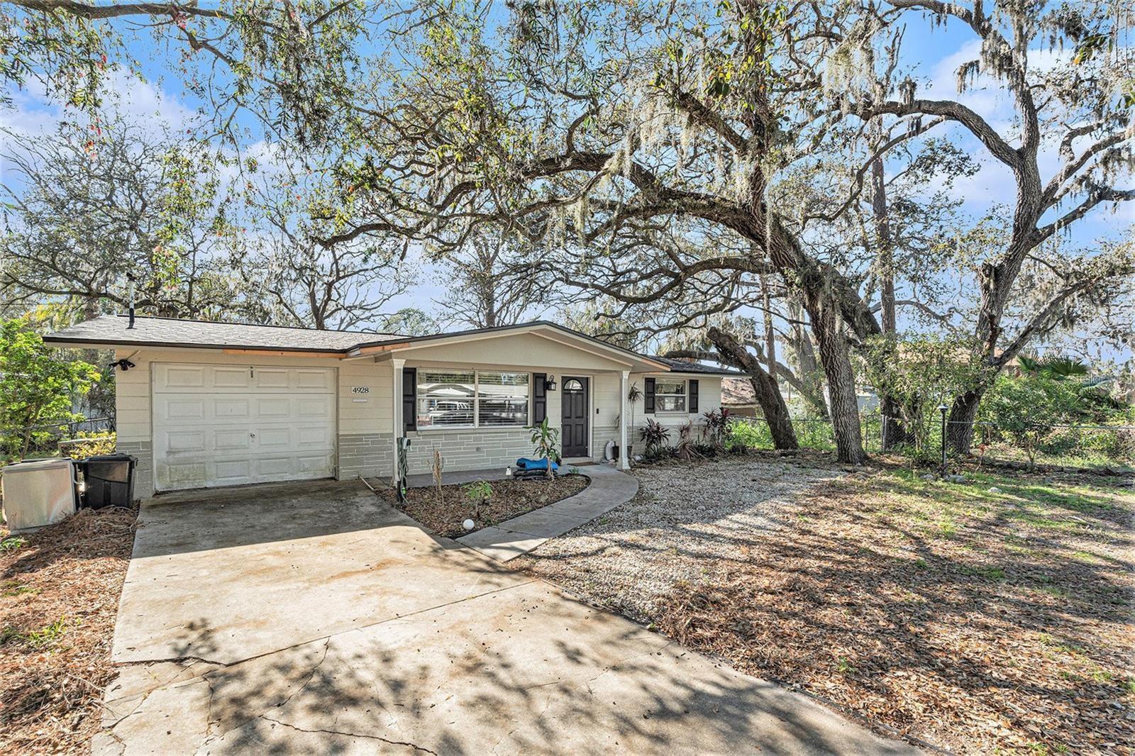 4928 PETUNIA COURT