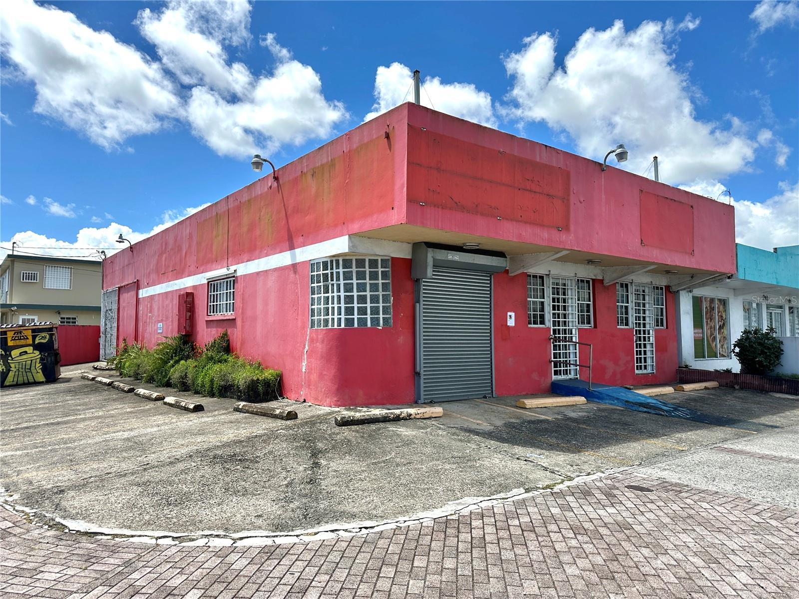 Prime commercial opportunity on Campo Rico Avenue! This high-visibility corner property offers unmatched exposure on one of the area’s busiest main roads. Previously occupied by Dish Network, the building is ideal for retail, office, or service use. Features include 12 dedicated parking spaces and excellent signage potential to capture constant vehicular and pedestrian traffic. Positioned in a proven commercial corridor, this is a smart investment for businesses seeking visibility and accessibility. Don’t miss out on this rare corner lot in a high-demand location!