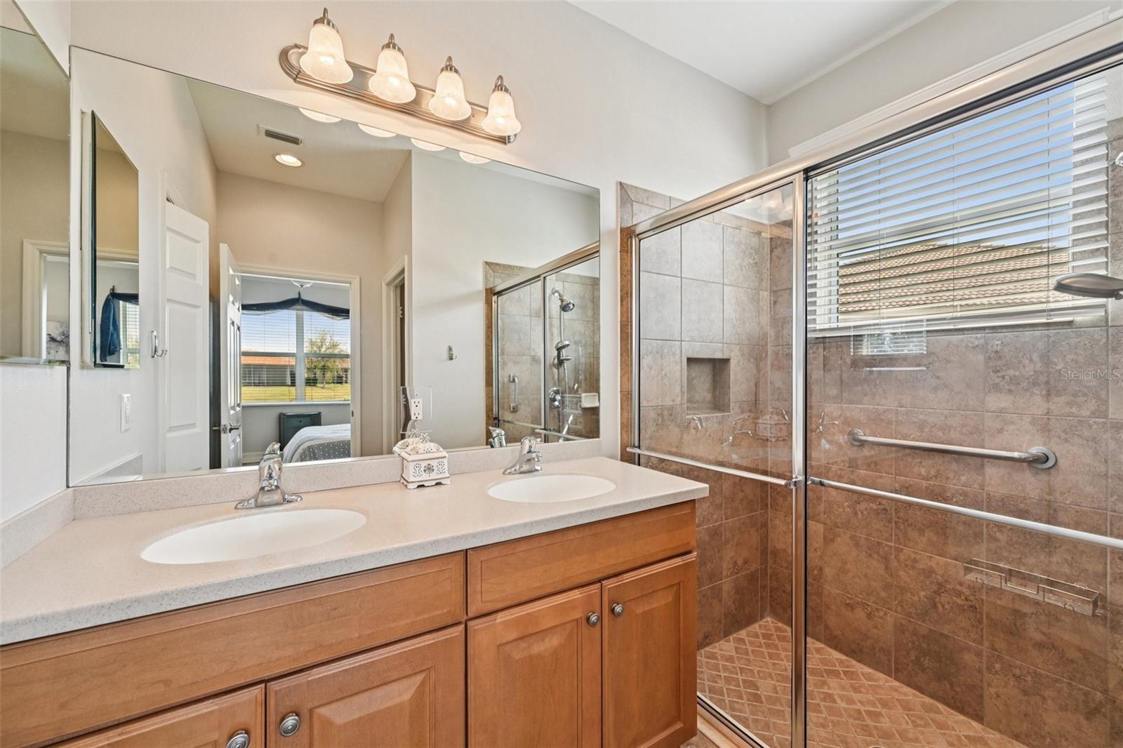 VALENCIA LAKES TR N - Residential