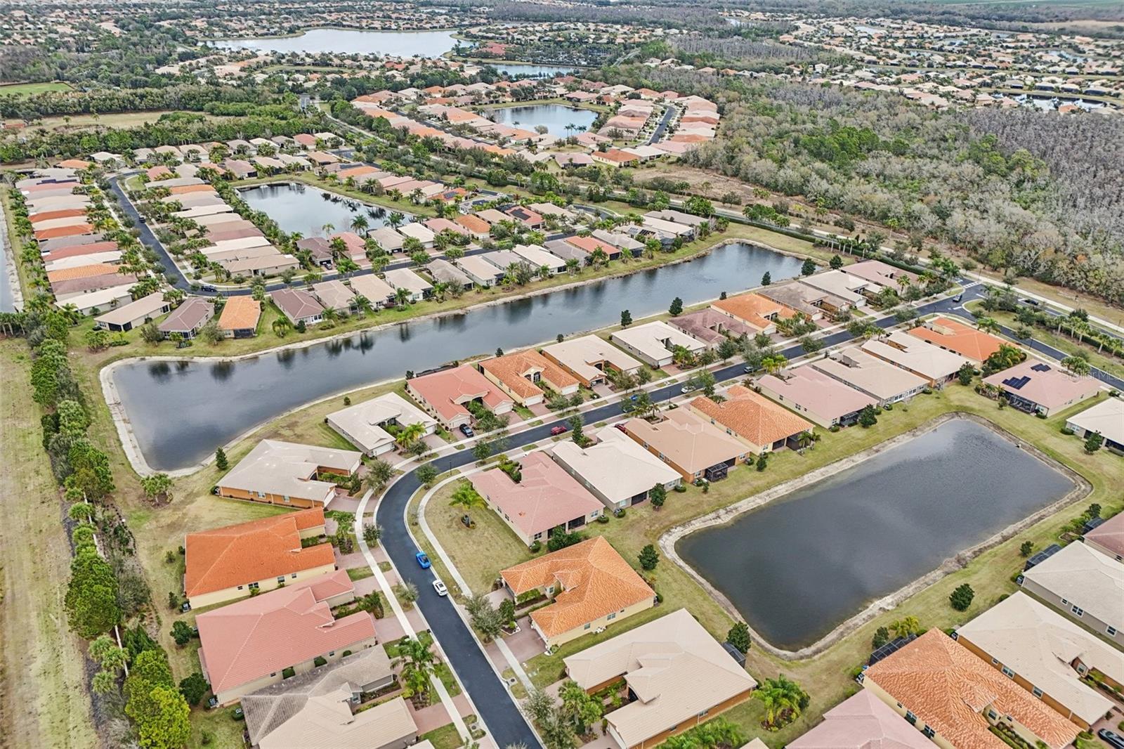 VALENCIA LAKES TR N - Residential
