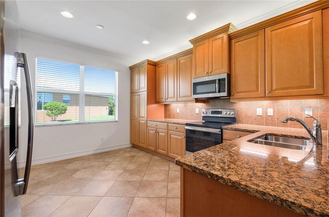 VALENCIA LAKES TR N - Residential