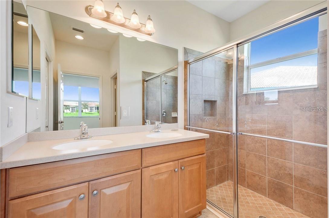 VALENCIA LAKES TR N - Residential