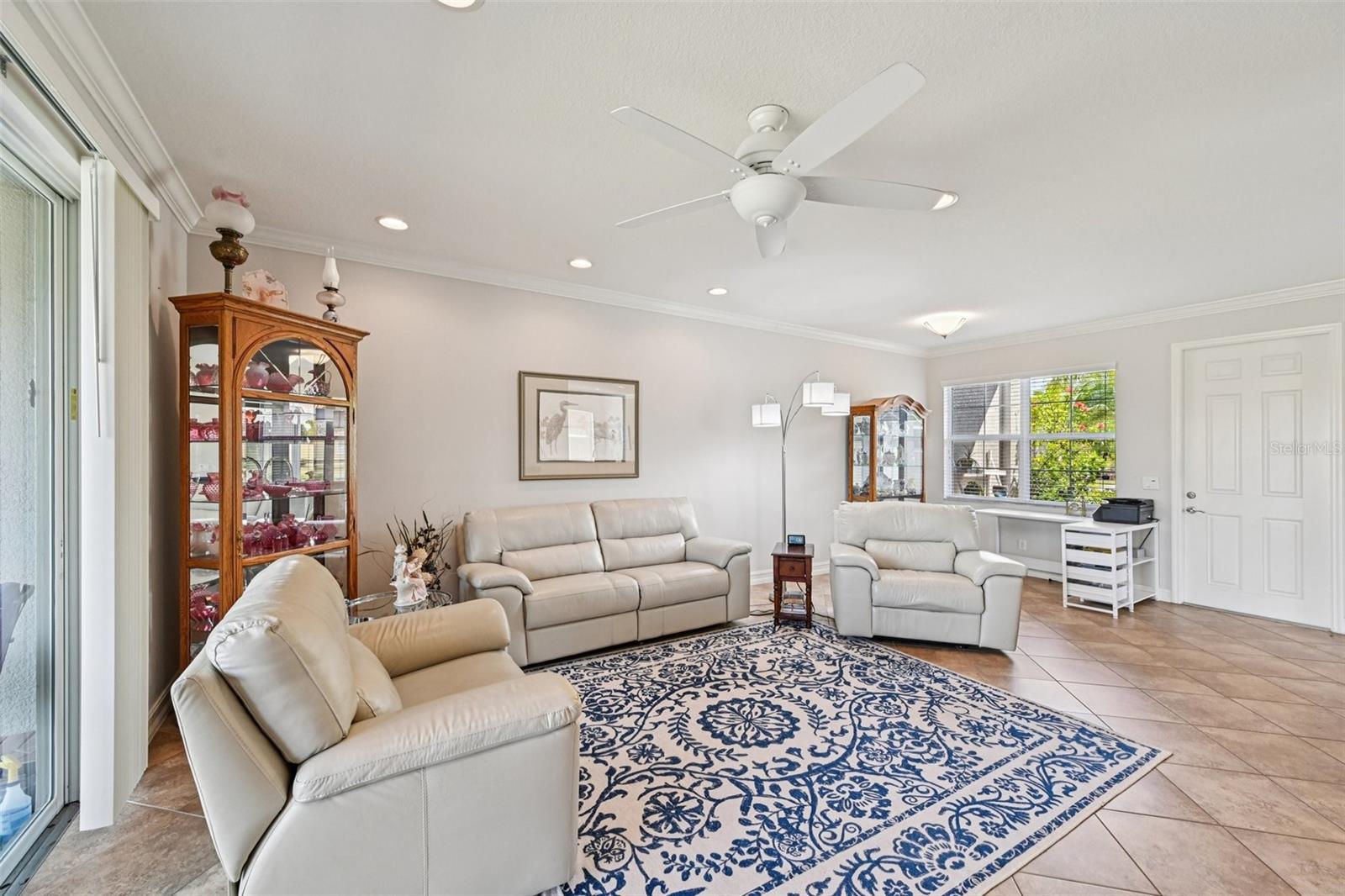 VALENCIA LAKES TR N - Residential