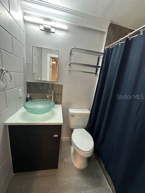 LUCERNE HEIGHTS - Residential Lease