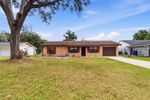Photo of 513 California Avenue, Saint Cloud, FL 34769 (MLS # R4911132)