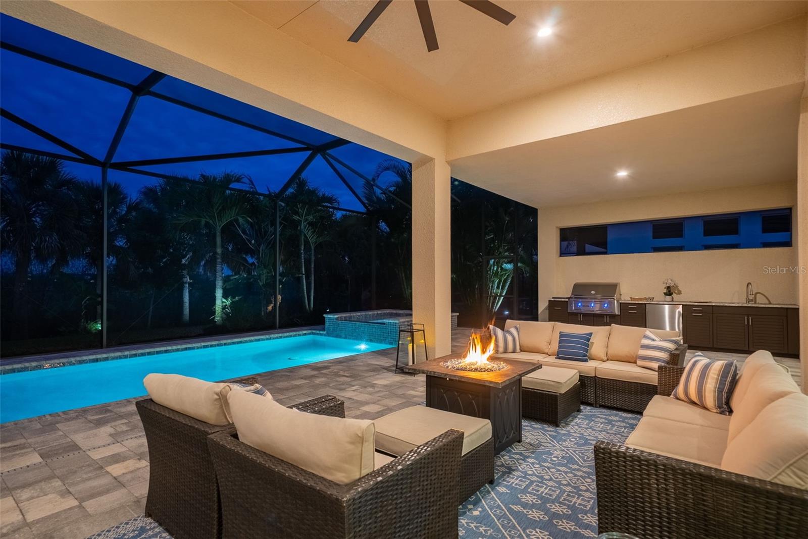 ISLES AT LAKEWOOD RANCH - Residential