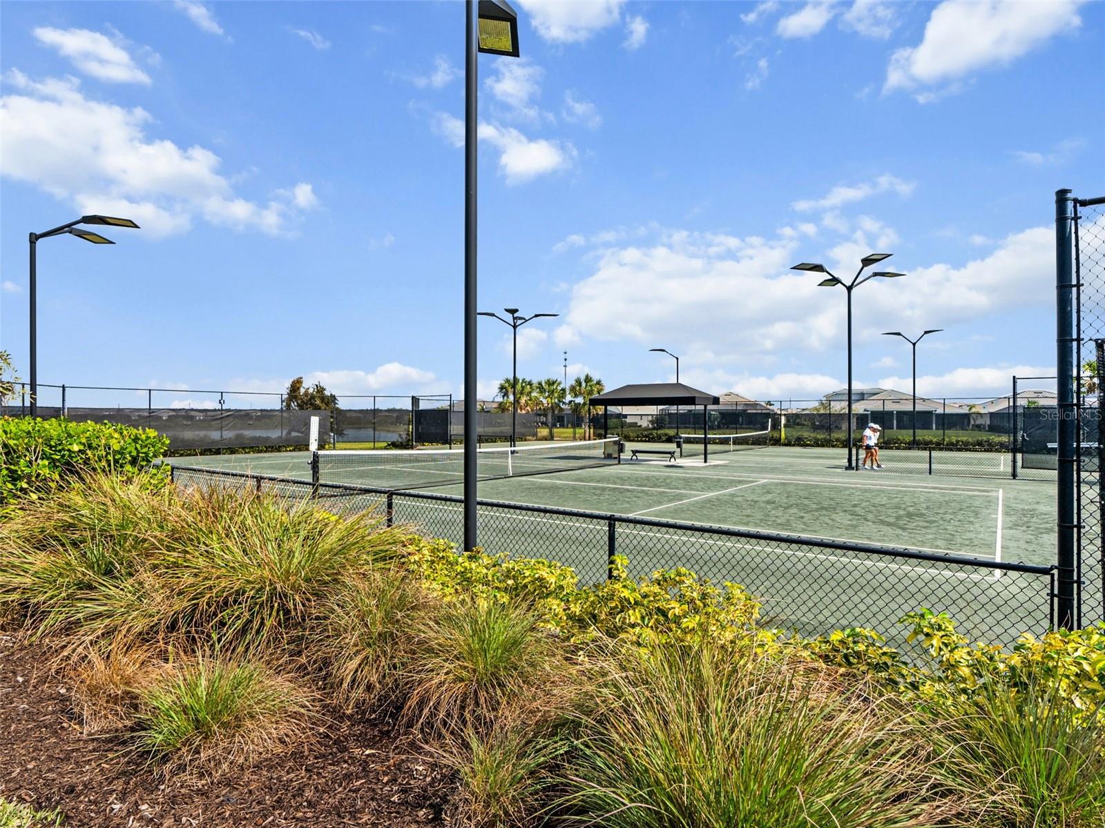 ISLES AT LAKEWOOD RANCH - Residential