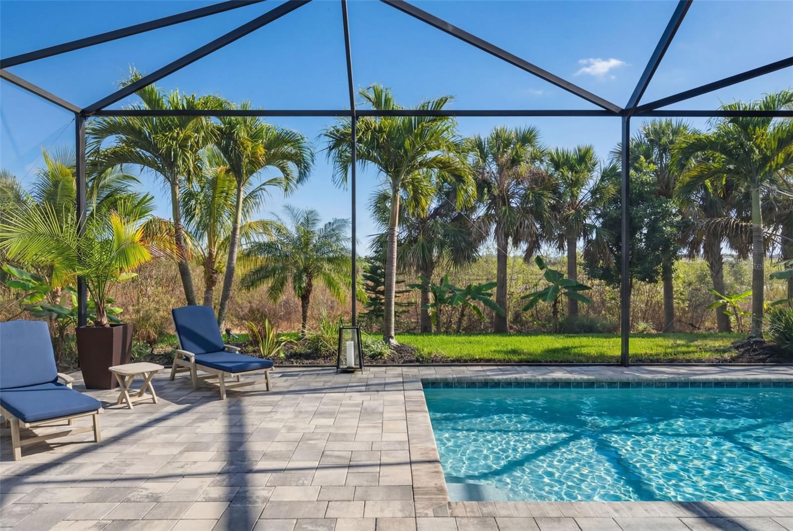 ISLES AT LAKEWOOD RANCH - Residential