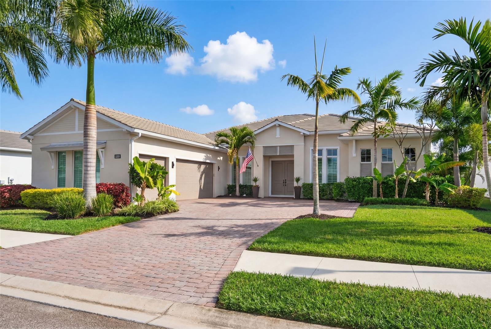 ISLES AT LAKEWOOD RANCH - Residential