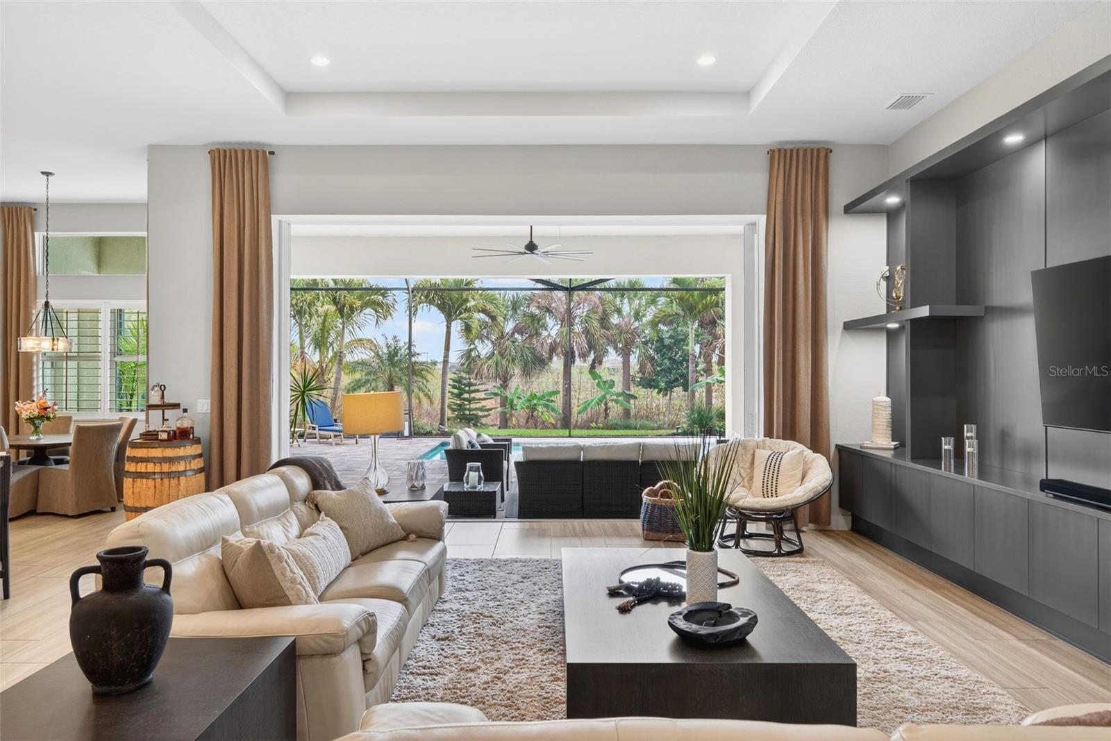 ISLES AT LAKEWOOD RANCH - Residential