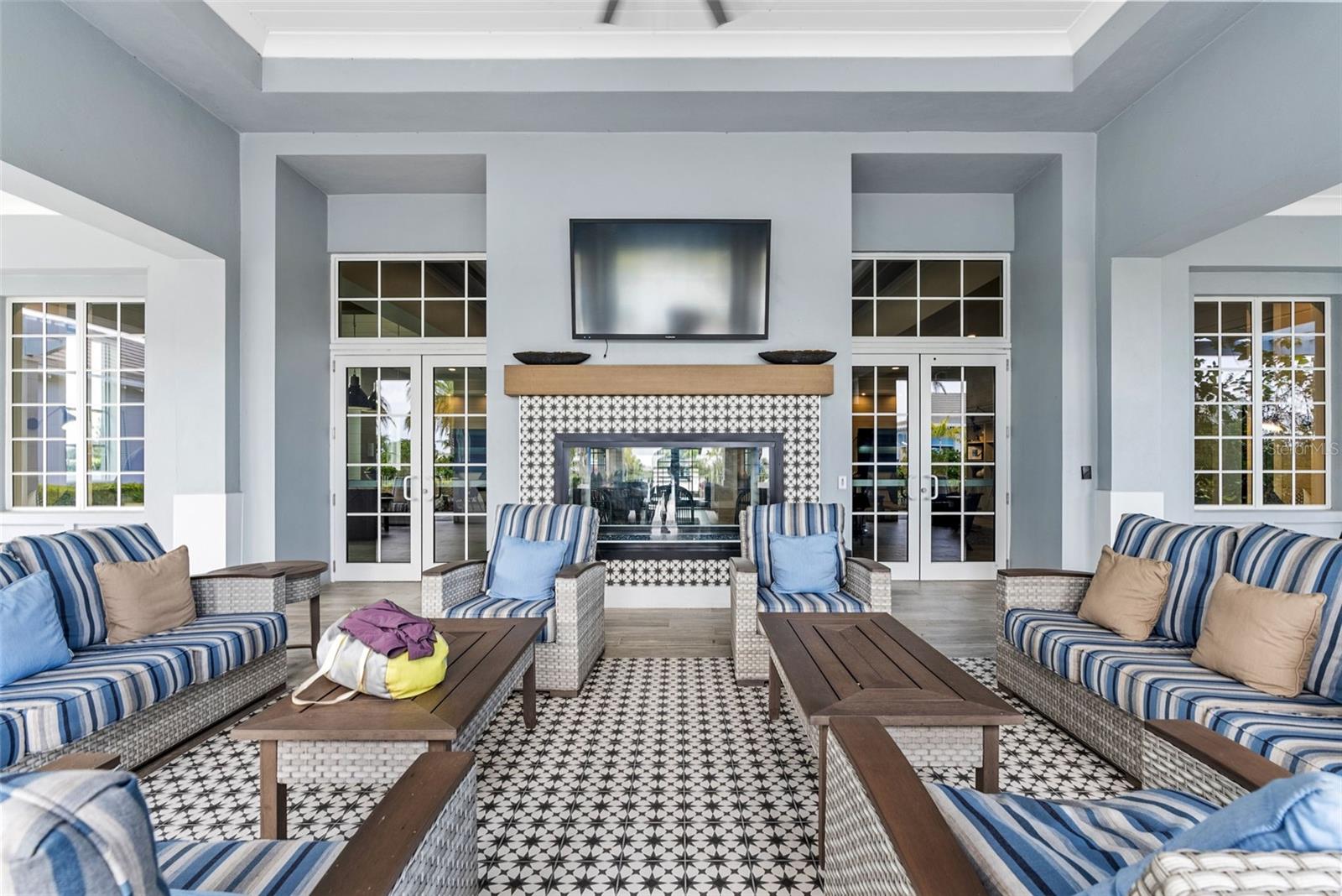 ISLES AT LAKEWOOD RANCH - Residential