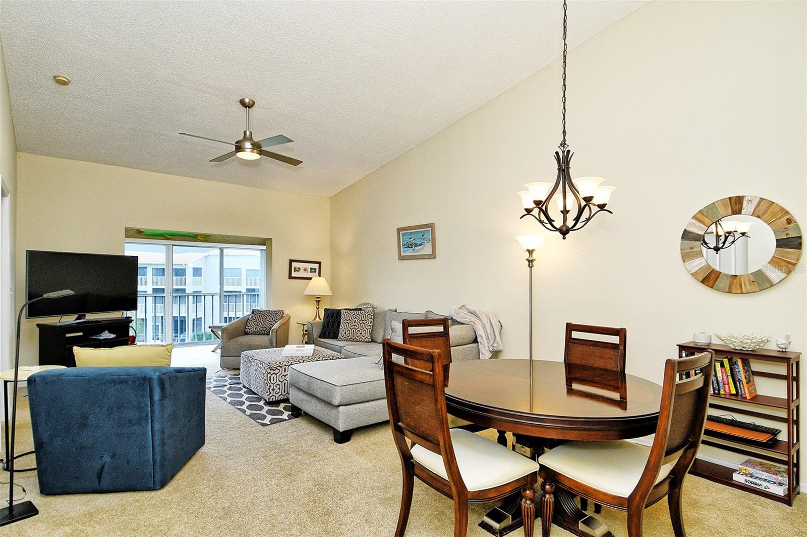 9610 CLUB SOUTH CIRCLE 4302