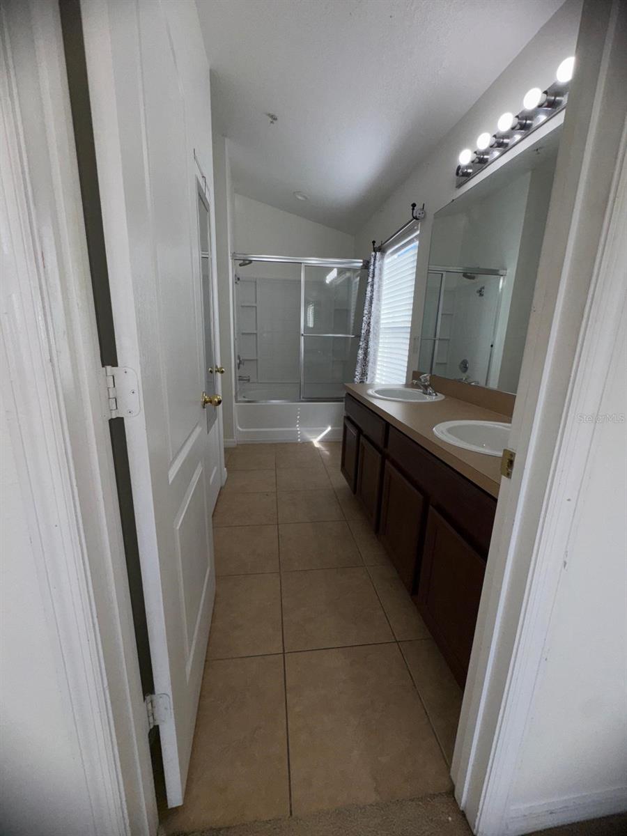 CARTER GLEN - Residential Lease