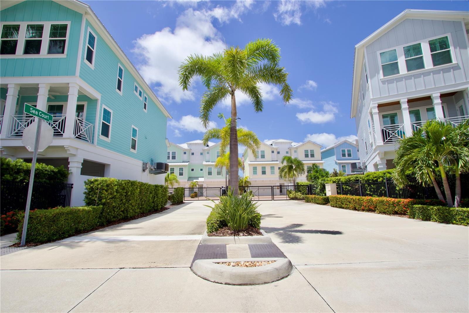602 SEA COURT