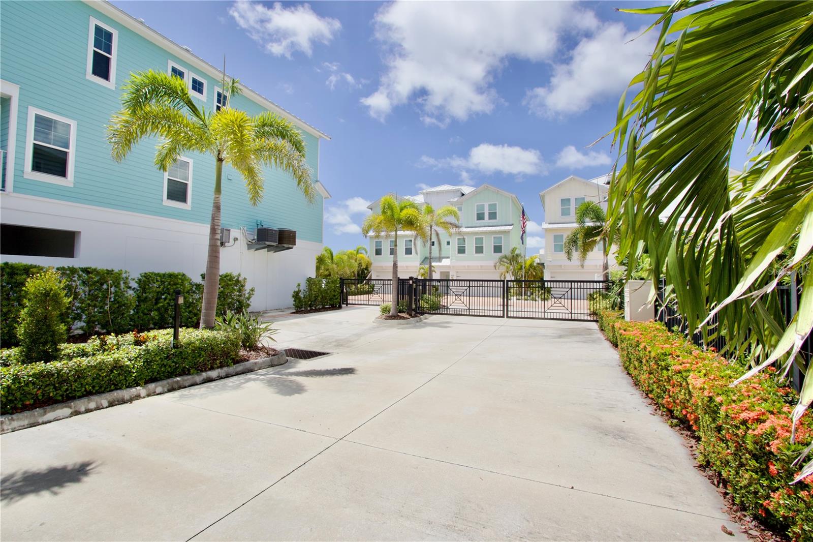 602 SEA COURT