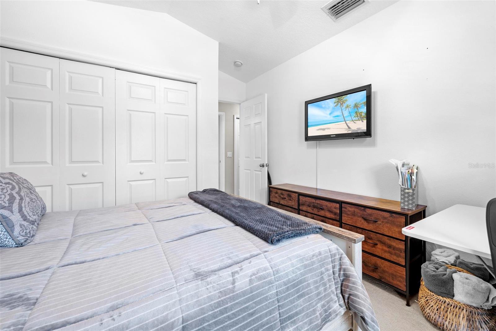 MARTHAS VINEYARD - Residential