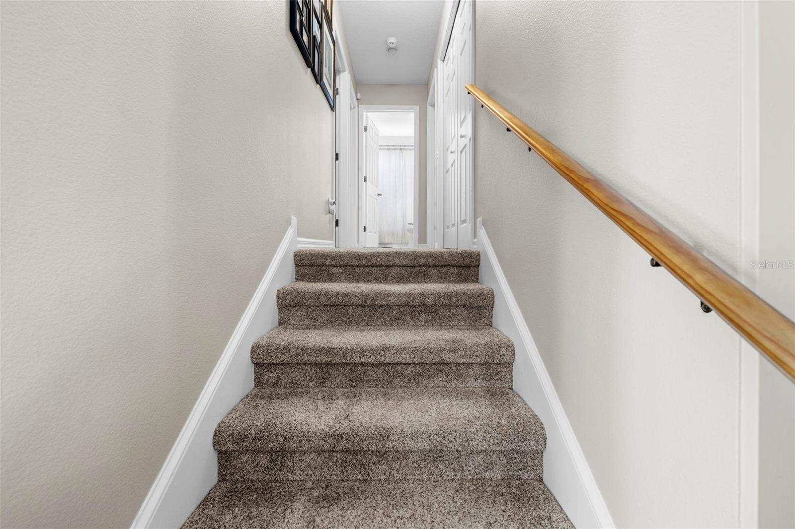 MARTHAS VINEYARD - Residential