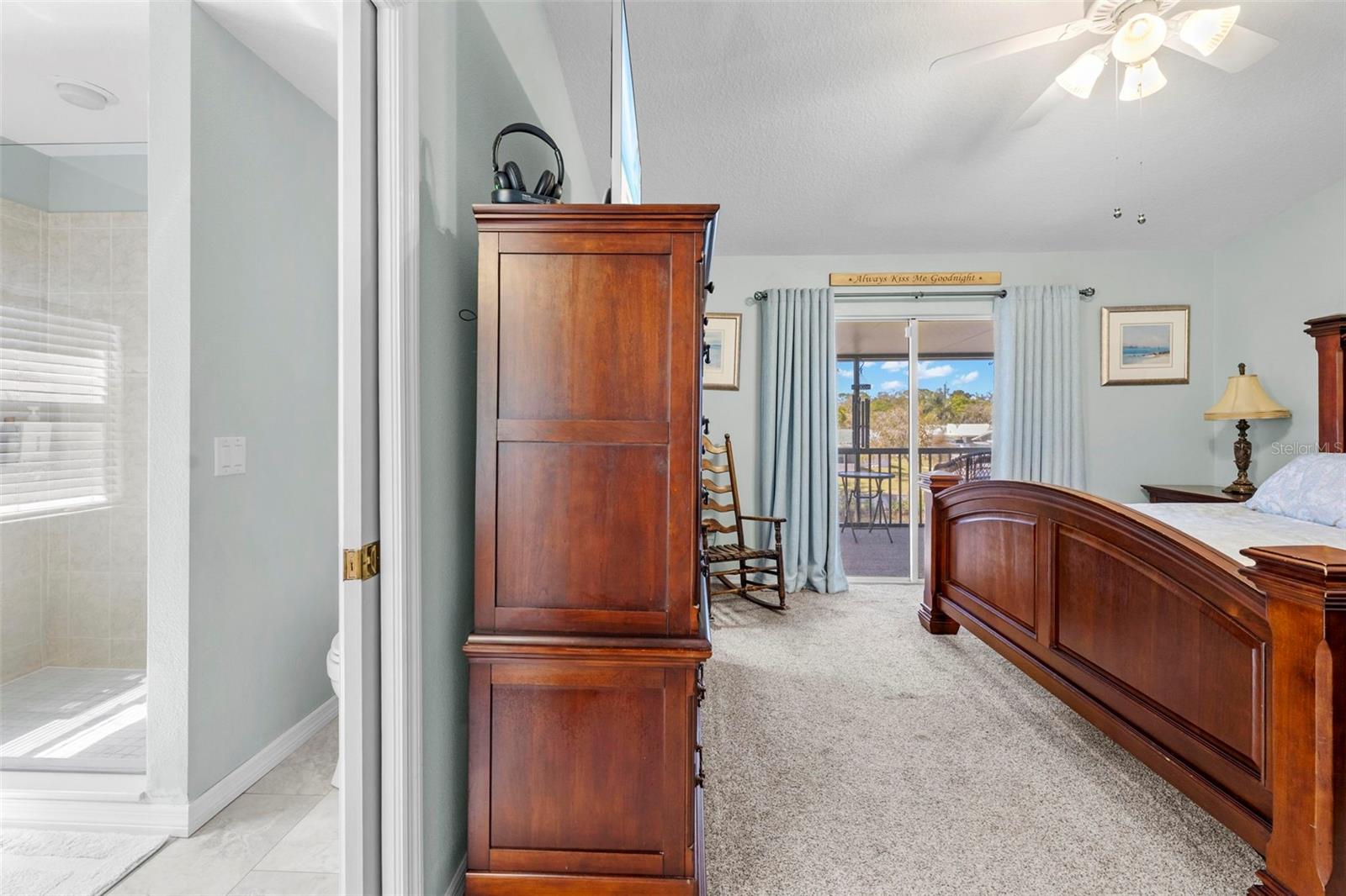 MARTHAS VINEYARD - Residential