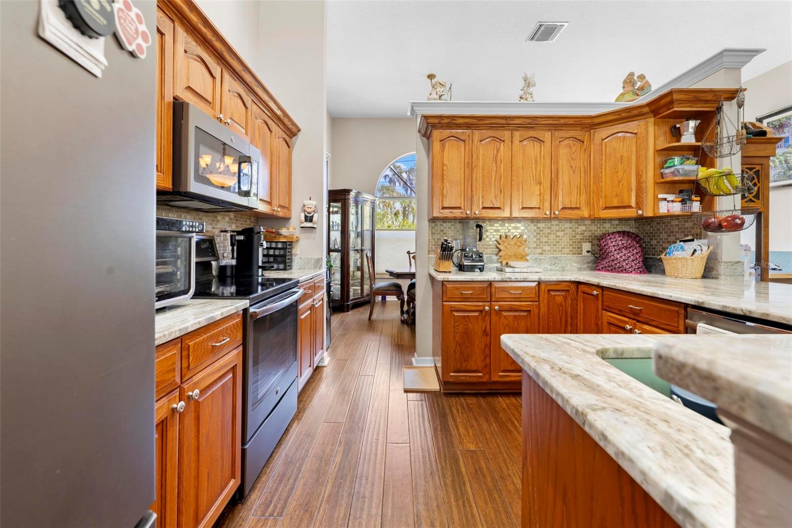 MARTHAS VINEYARD - Residential