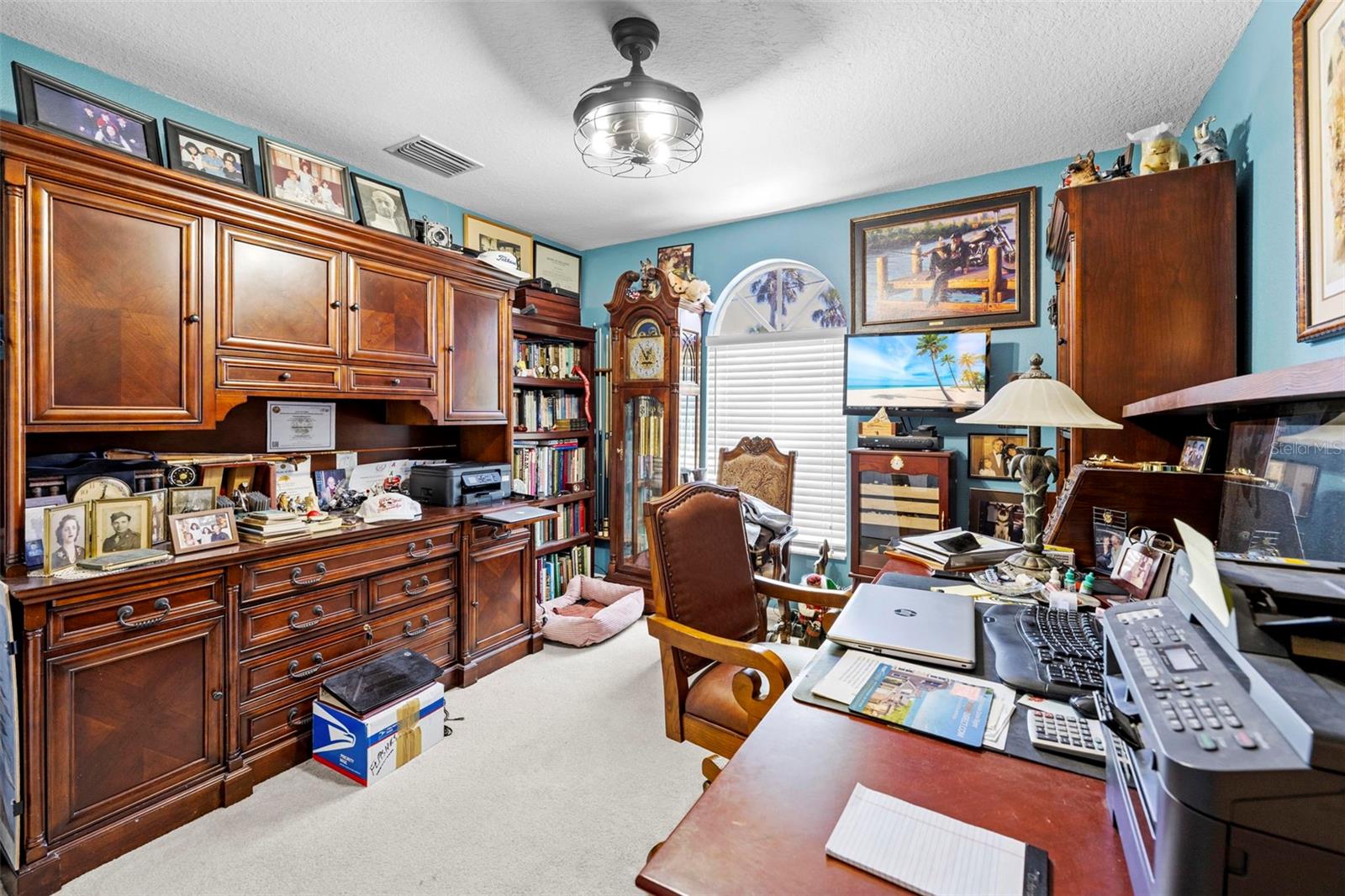 MARTHAS VINEYARD - Residential