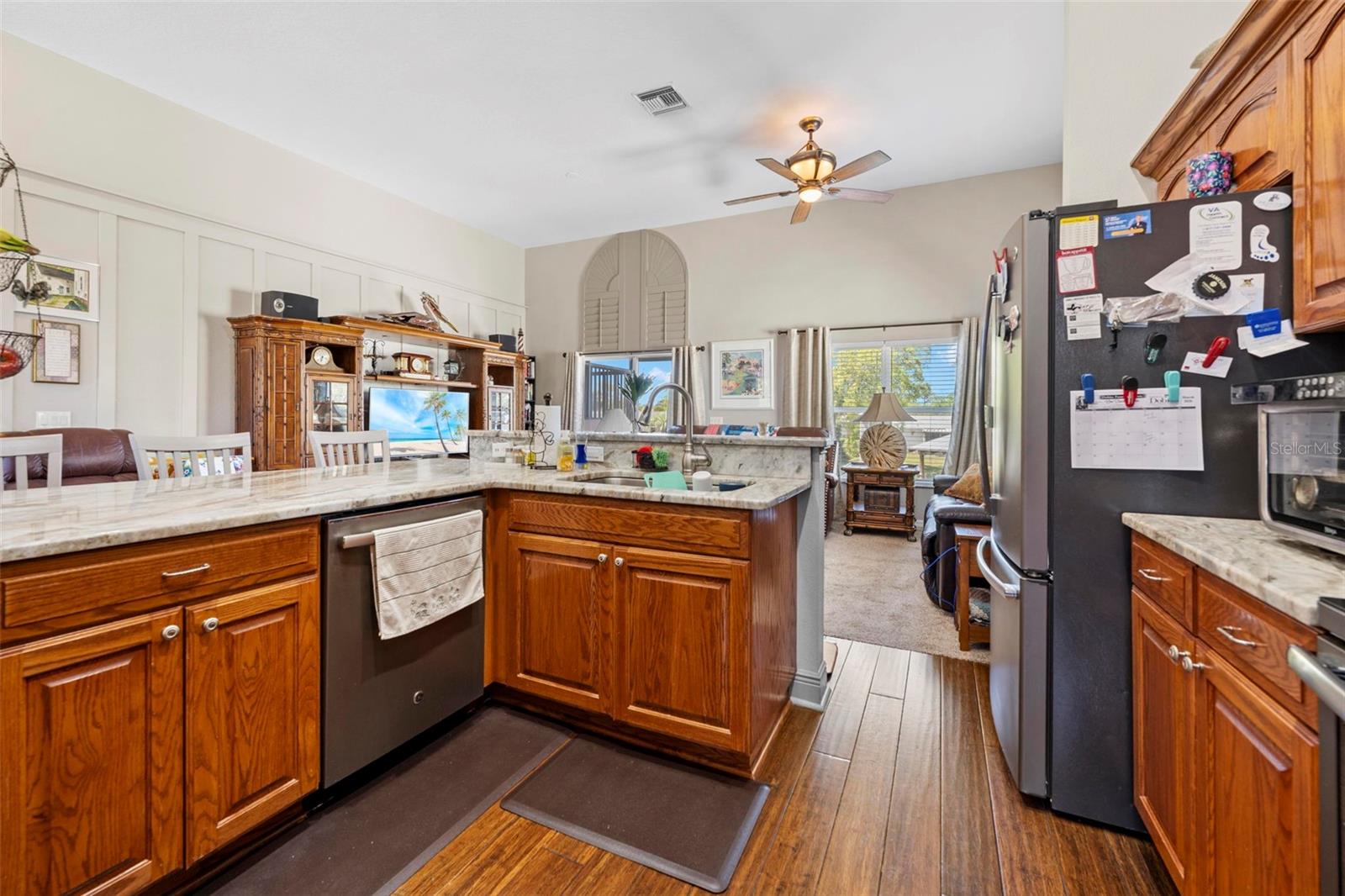 MARTHAS VINEYARD - Residential