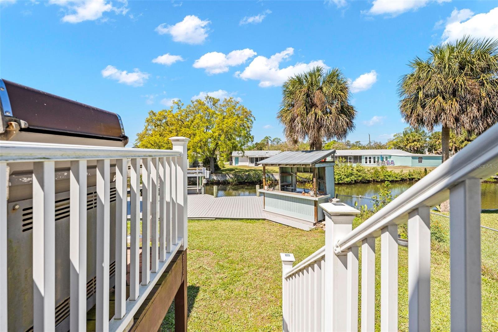 MARTHAS VINEYARD - Residential