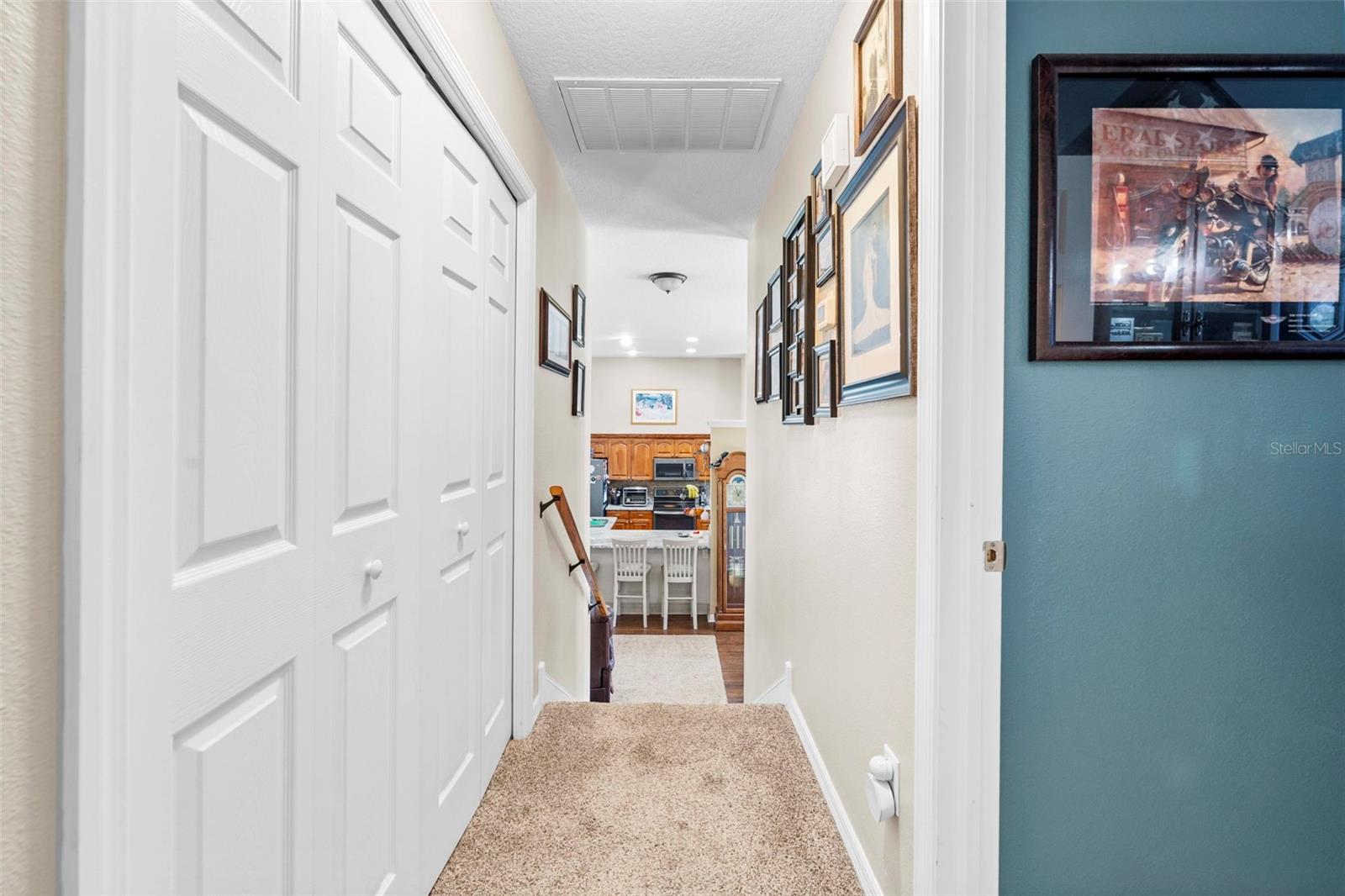 MARTHAS VINEYARD - Residential