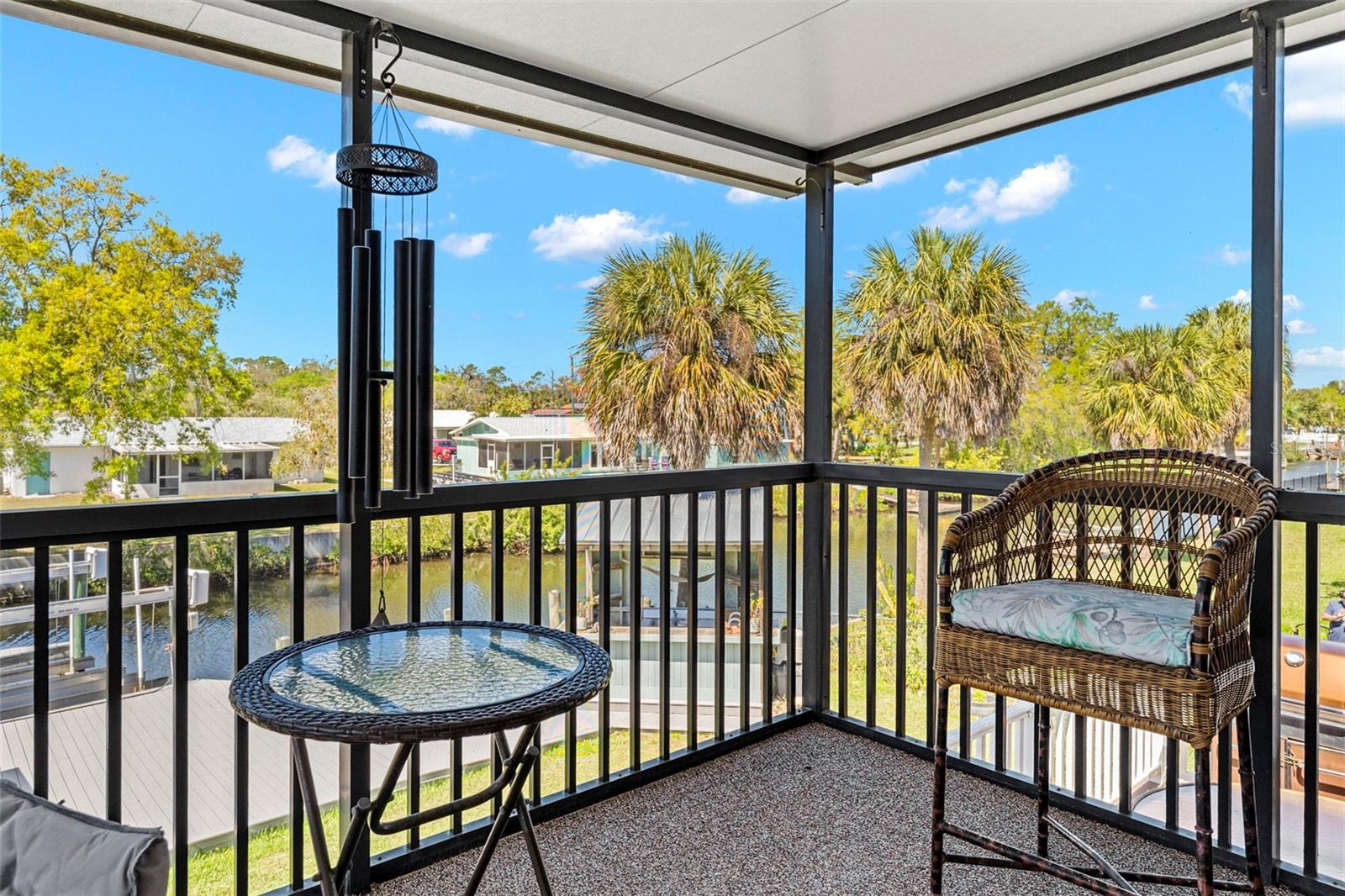 MARTHAS VINEYARD - Residential