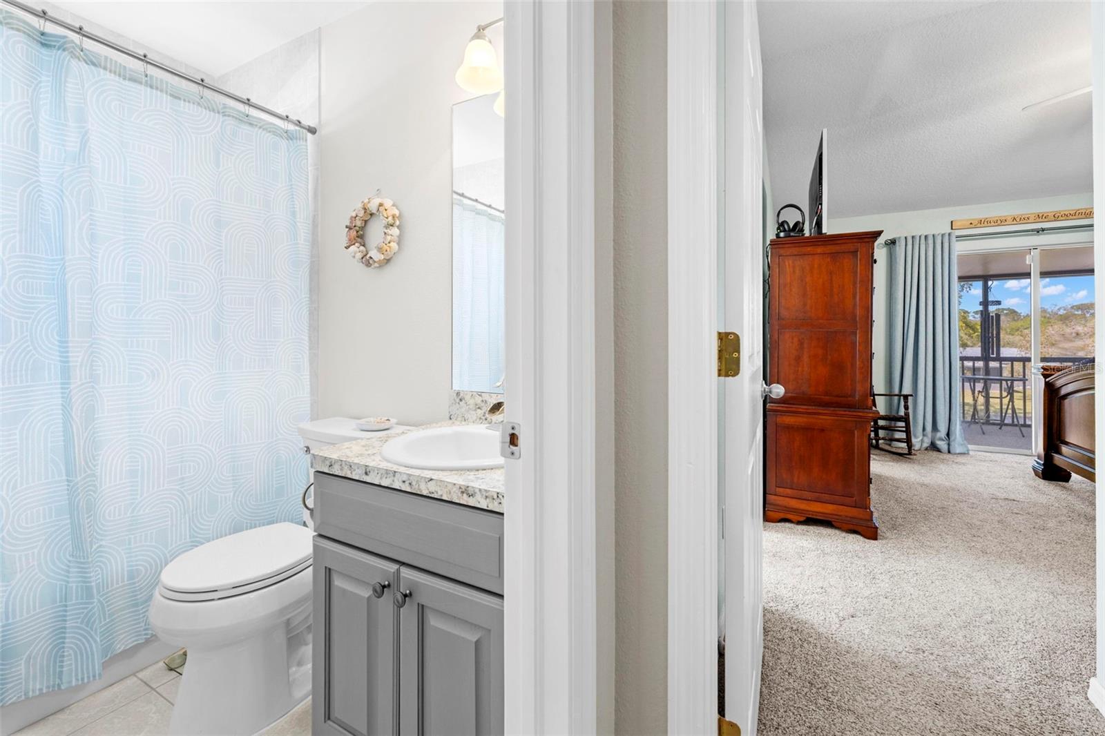 MARTHAS VINEYARD - Residential