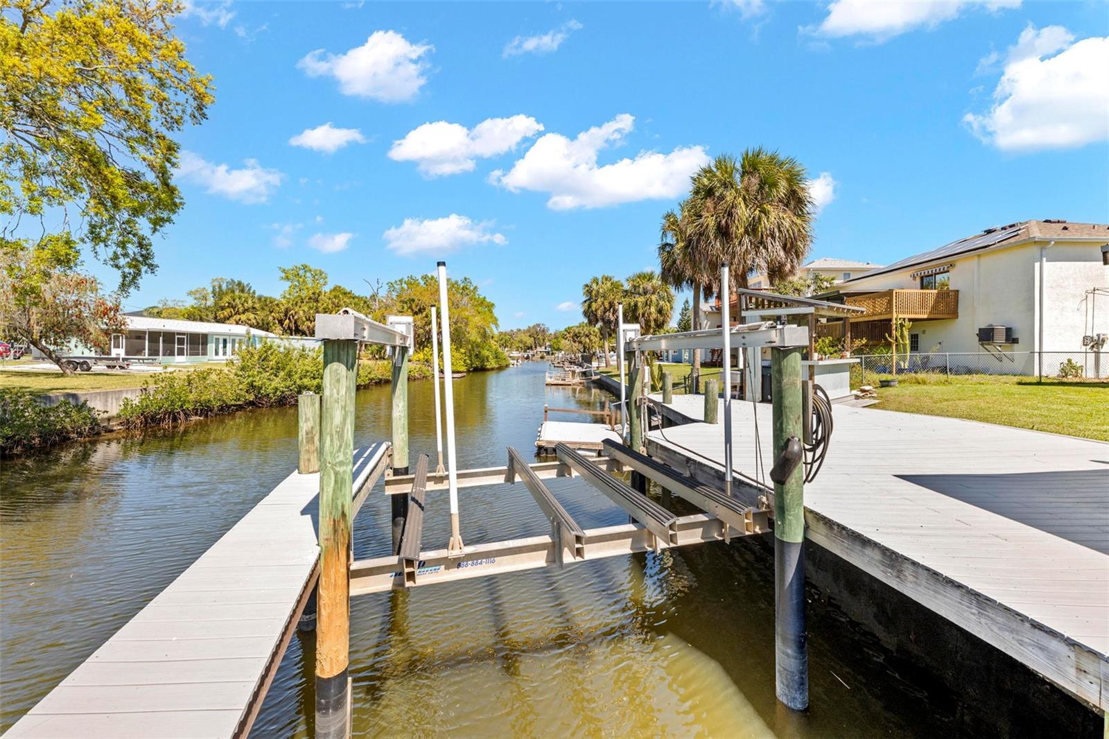 MARTHAS VINEYARD - Residential