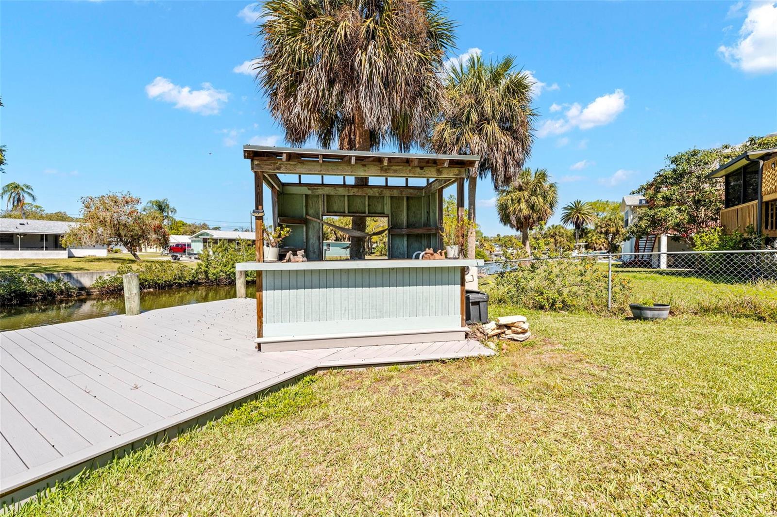 MARTHAS VINEYARD - Residential