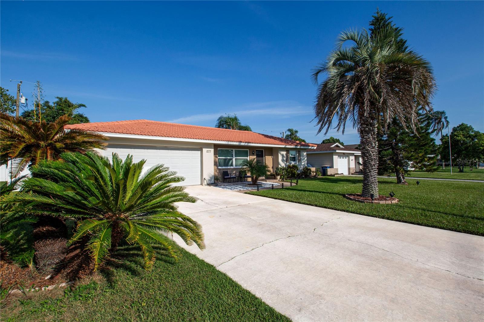 1277 DRIFTWOOD AVENUE