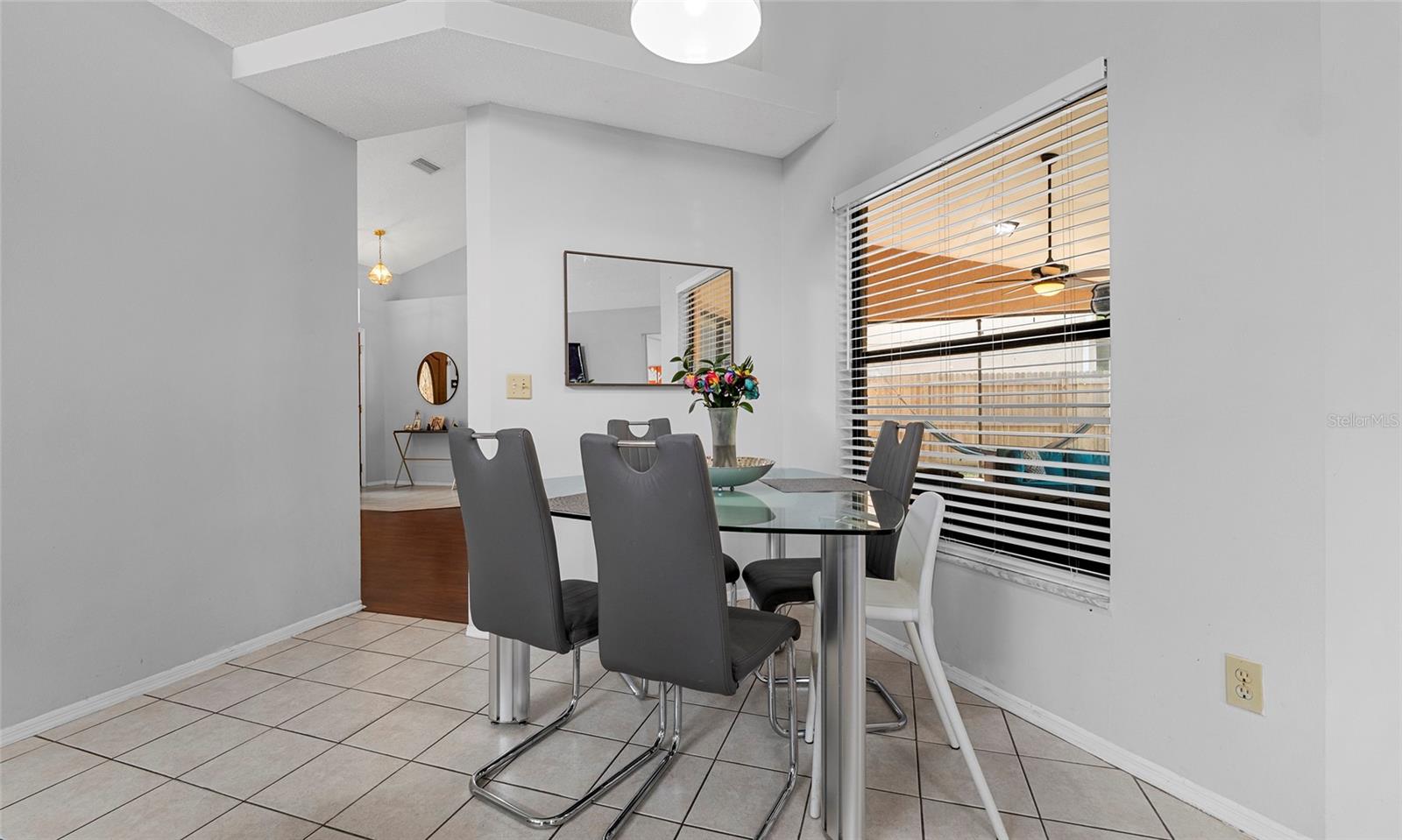 FAWN RIDGE VILLAGE H UN 2 - Residential