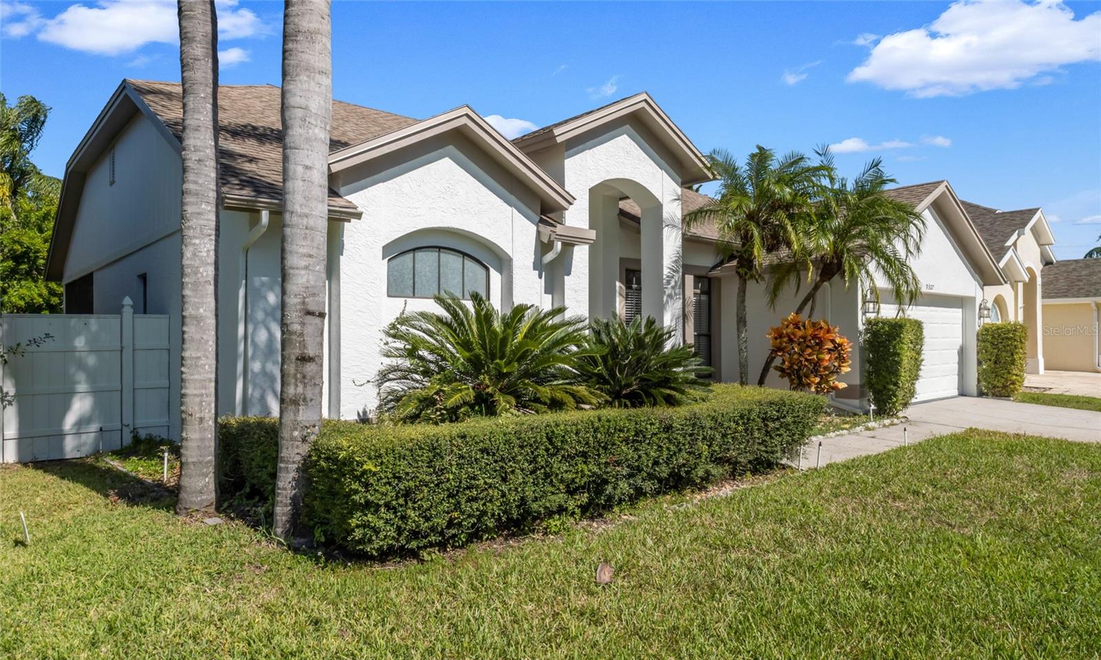 FAWN RIDGE VILLAGE H UN 2 - Residential