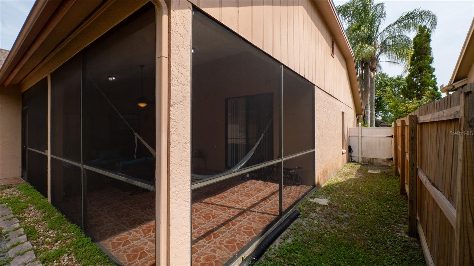 FAWN RIDGE VILLAGE H UN 2 - Residential