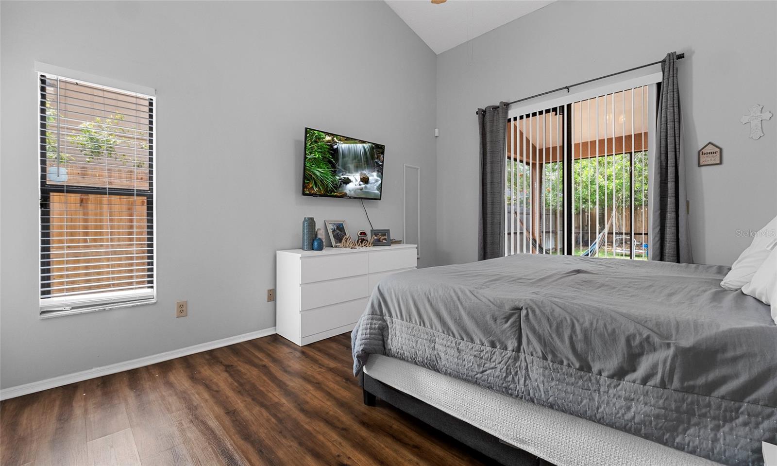 FAWN RIDGE VILLAGE H UN 2 - Residential