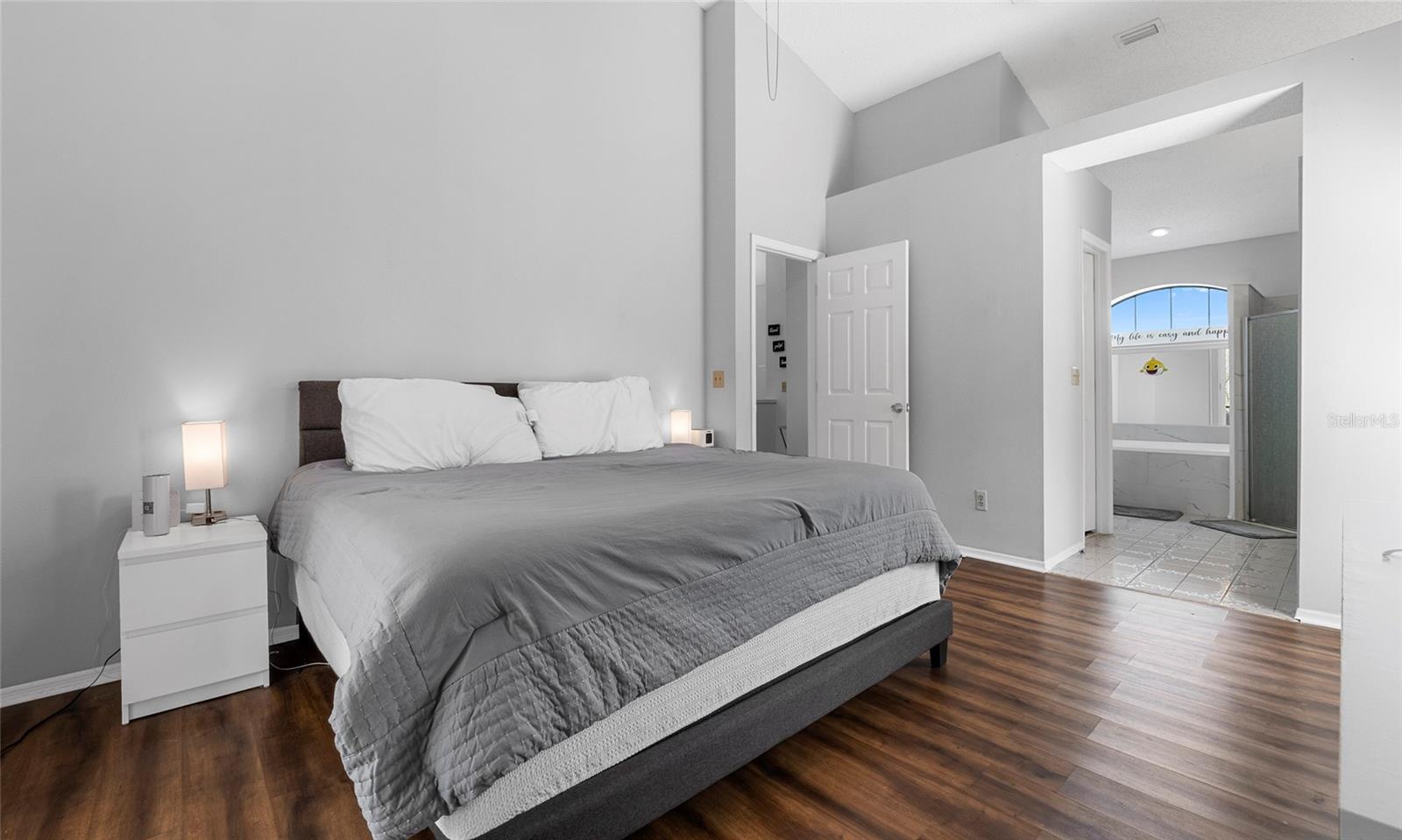 FAWN RIDGE VILLAGE H UN 2 - Residential