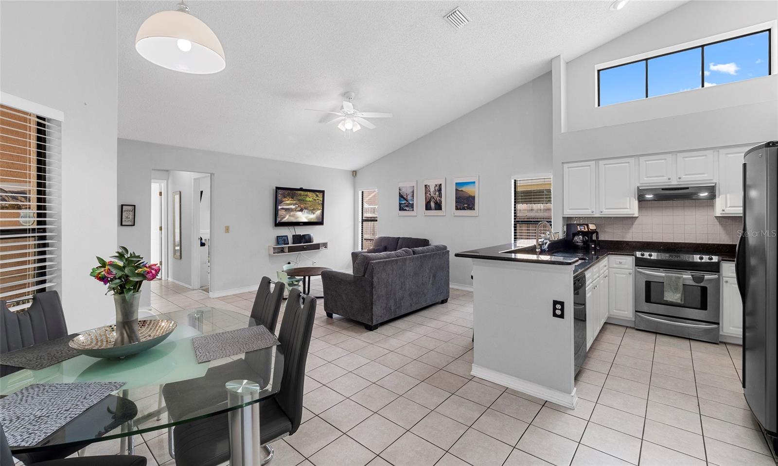 FAWN RIDGE VILLAGE H UN 2 - Residential