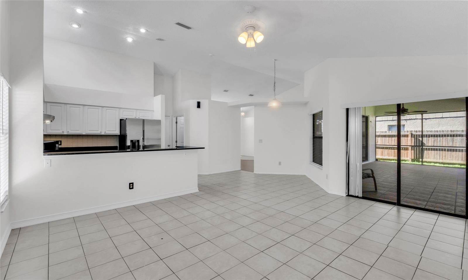 FAWN RIDGE VILLAGE H UN 2 - Residential