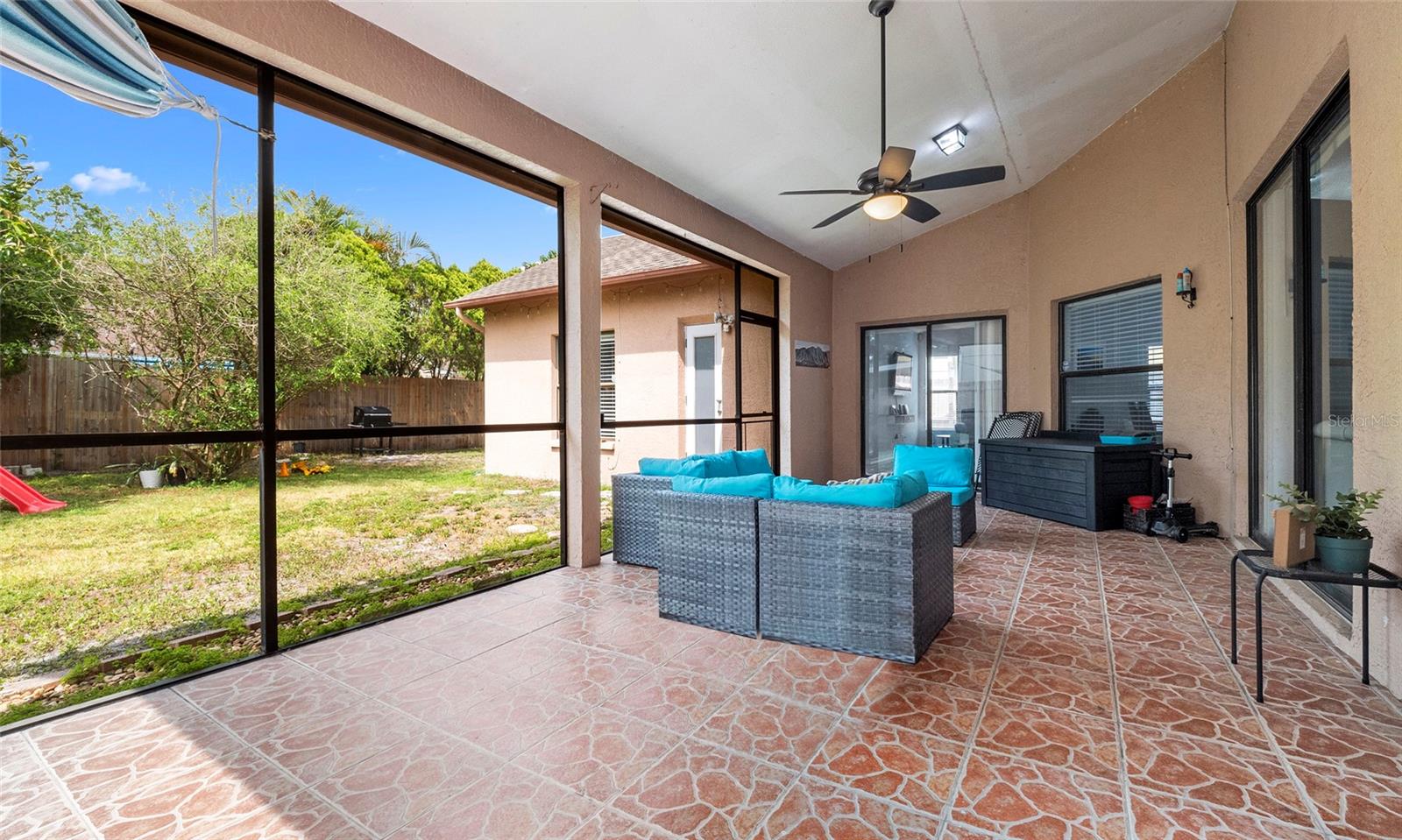 FAWN RIDGE VILLAGE H UN 2 - Residential