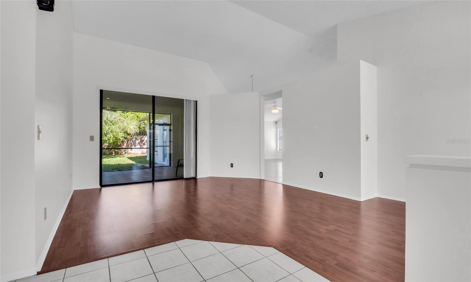 FAWN RIDGE VILLAGE H UN 2 - Residential